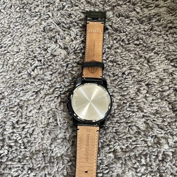 Fossil Watch - Picture 4 of 4